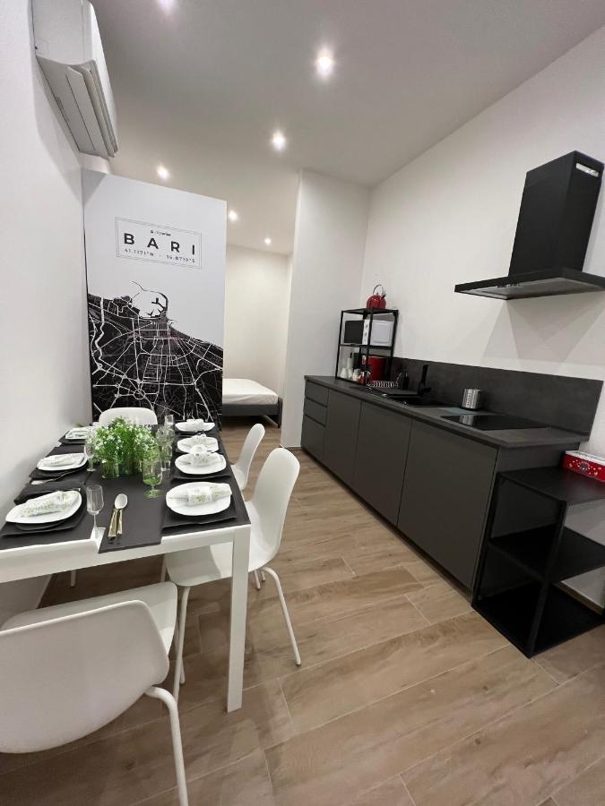 Citywise Vittorio - Independent Apartment Near Bari Central Station Exterior foto