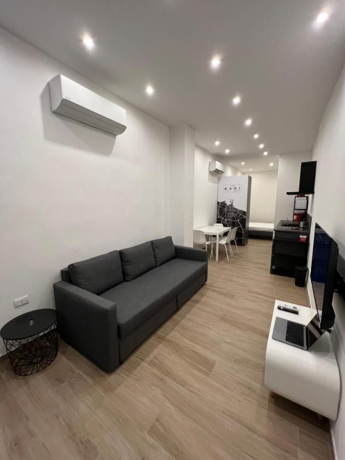 Citywise Vittorio - Independent Apartment Near Bari Central Station Exterior foto